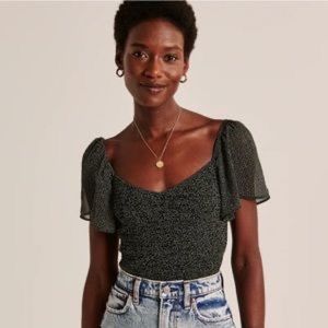 Abercrombie & Fitch All-Over Smocked Flutter Sleeve Top - size Small